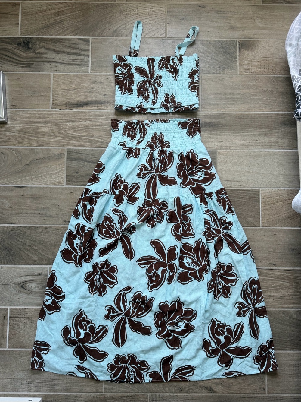 Coastal Boho Paper Heart Blue & Brown Floral Smocked Two-Piece Set size M